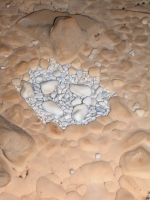 Hajnóczy-barlang barlangi gyöngyök