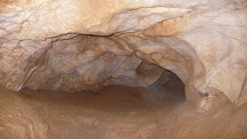 002vacska-barlang.JPG