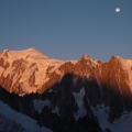 Hajnali fények a Mont Blanc-on